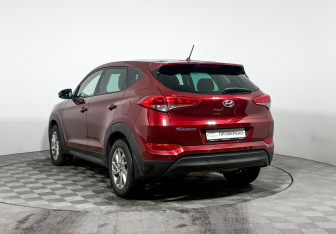 Подержанный автомобиль Hyundai Tucson 2016 года (7 фото)
