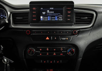 Подержанный автомобиль Kia Ceed Hatchback 2018 года (16 фото)