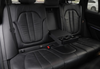 Подержанный автомобиль BMW X5 2019 года (33 фото)