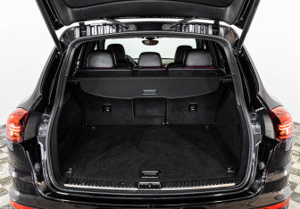 Подержанный автомобиль Porsche Cayenne 2014 года (39 фото)