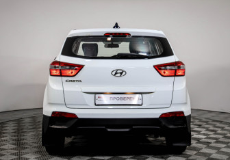 Подержанный автомобиль Hyundai Creta 2016 года (6 фото)