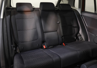 Подержанный автомобиль Volkswagen Tiguan 2009 года (22 фото)