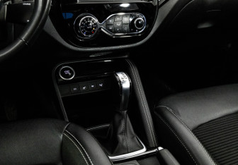 Подержанный автомобиль Renault Kaptur 2020 года (13 фото)