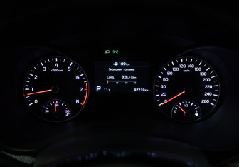 Подержанный автомобиль Kia Optima Sedan 2019 года (12 фото)