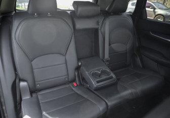 Подержанный автомобиль Infiniti QX50 2019 года (25 фото)