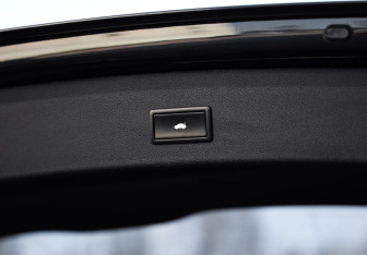 Подержанный автомобиль Audi Q5 2012 года (31 фото)