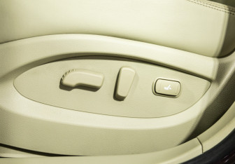 Подержанный автомобиль Infiniti QX50 2016 года (22 фото)