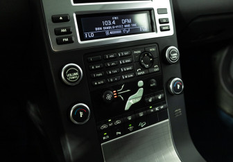 Подержанный автомобиль Volvo XC70 2008 года (17 фото)