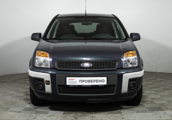 Подержанный автомобиль Ford Fusion 2011 года (2 фото)