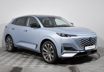 Подержанный автомобиль Changan UNI-K 2023 года (3 фото)