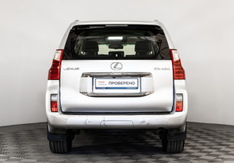 Подержанный автомобиль Lexus GX 2010 года (6 фото)