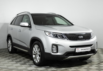 Подержанный автомобиль Kia Sorento 2014 года (3 фото)