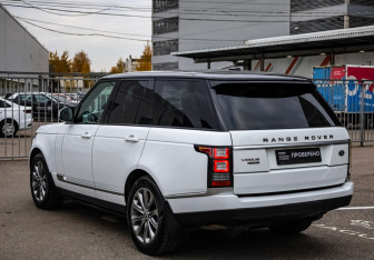 Подержанный автомобиль Land Rover Range Rover 2013 года (8 фото)