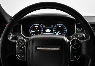 Подержанный автомобиль Land Rover Range Rover 2015 года (16 фото)