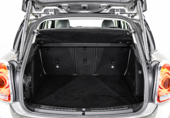 Подержанный автомобиль MINI Countryman 2018 года (28 фото)