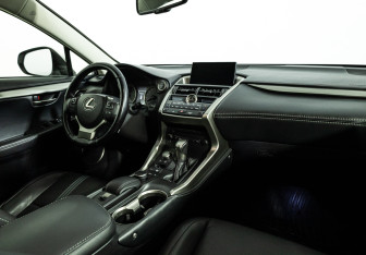 Подержанный автомобиль Lexus NX 2016 года (9 фото)