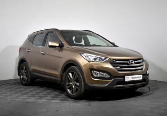 Подержанный автомобиль Hyundai Santa Fe 2013 года (3 фото)