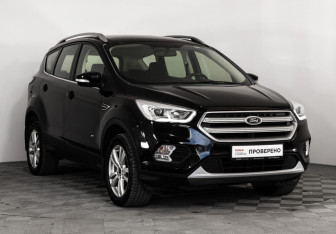 Подержанный автомобиль Ford Kuga 2018 года (3 фото)