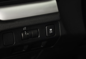 Подержанный автомобиль Subaru XV 2013 года (19 фото)