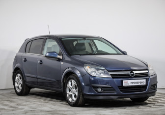 Подержанный автомобиль Opel Astra Hatchback 2006 года (3 фото)