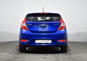 Подержанный автомобиль Hyundai Solaris Hatchback 2012 года (6 фото)