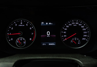 Подержанный автомобиль Kia K5 2024 года (12 фото)