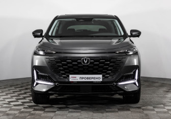 Подержанный автомобиль Changan UNI-K 2023 года (3 фото)