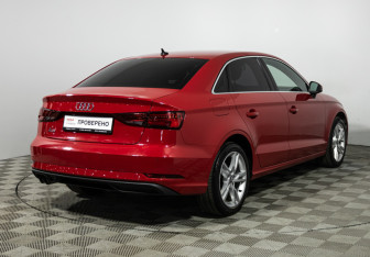 Подержанный автомобиль Audi A3 Sedan 2020 года (5 фото)