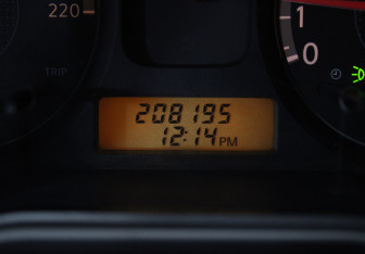 Подержанный автомобиль Nissan Note 2006 года (3 фото)