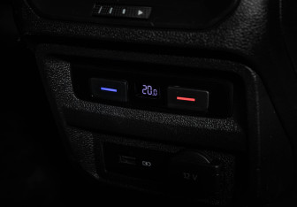 Подержанный автомобиль Volkswagen Tiguan 2020 года (27 фото)