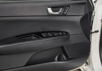 Подержанный автомобиль Kia Optima Sedan 2016 года (20 фото)