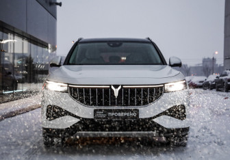 Подержанный автомобиль Voyah Free 2022 года (3 фото)