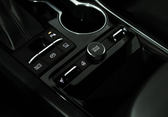 Подержанный автомобиль Kia K5 2021 года (20 фото)