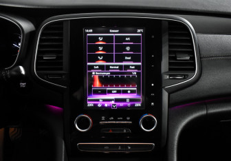 Подержанный автомобиль Renault Talisman Wagon 2016 года (16 фото)