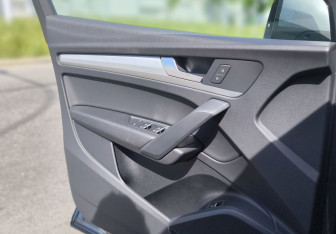 Подержанный автомобиль Audi Q5 2019 года (24 фото)