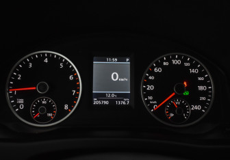 Подержанный автомобиль Volkswagen Tiguan 2012 года (20 фото)