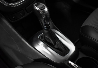 Подержанный автомобиль Opel Mokka 2013 года (11 фото)