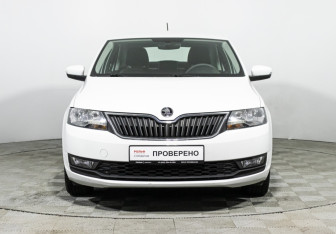 Подержанный автомобиль Skoda Rapid Liftback 2019 года (2 фото)