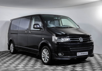 Подержанный автомобиль Volkswagen Caravelle 2013 года (3 фото)