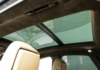 Подержанный автомобиль Porsche Macan 2015 года (15 фото)