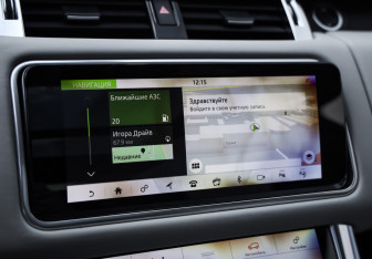 Подержанный автомобиль Land Rover Range Rover Sport 2020 года (19 фото)