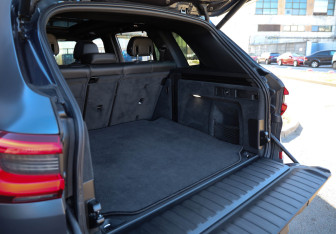 Подержанный автомобиль BMW X5 2019 года (34 фото)