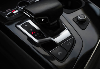 Подержанный автомобиль Audi Q7 2019 года (23 фото)