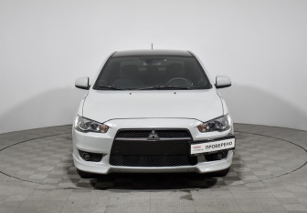 Подержанный автомобиль Mitsubishi Lancer Sedan 2008 года (2 фото)