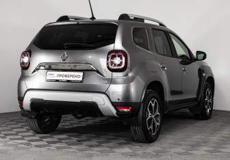 Подержанный автомобиль Renault Duster 2021 года (5 фото)