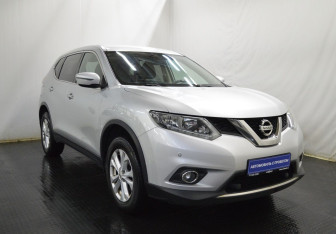 Подержанный автомобиль Nissan X-Trail 2018 года (3 фото)
