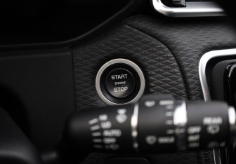 Подержанный автомобиль Land Rover Range Rover Velar 2020 года (40 фото)