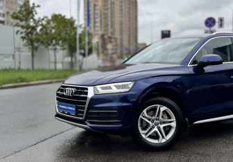 Подержанный автомобиль Audi Q5 2019 года (5 фото)