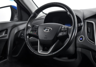Подержанный автомобиль Hyundai Creta 2017 года (14 фото)