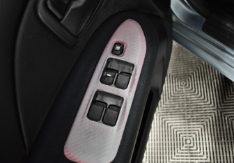 Подержанный автомобиль Mitsubishi Lancer Sedan 2006 года (15 фото)